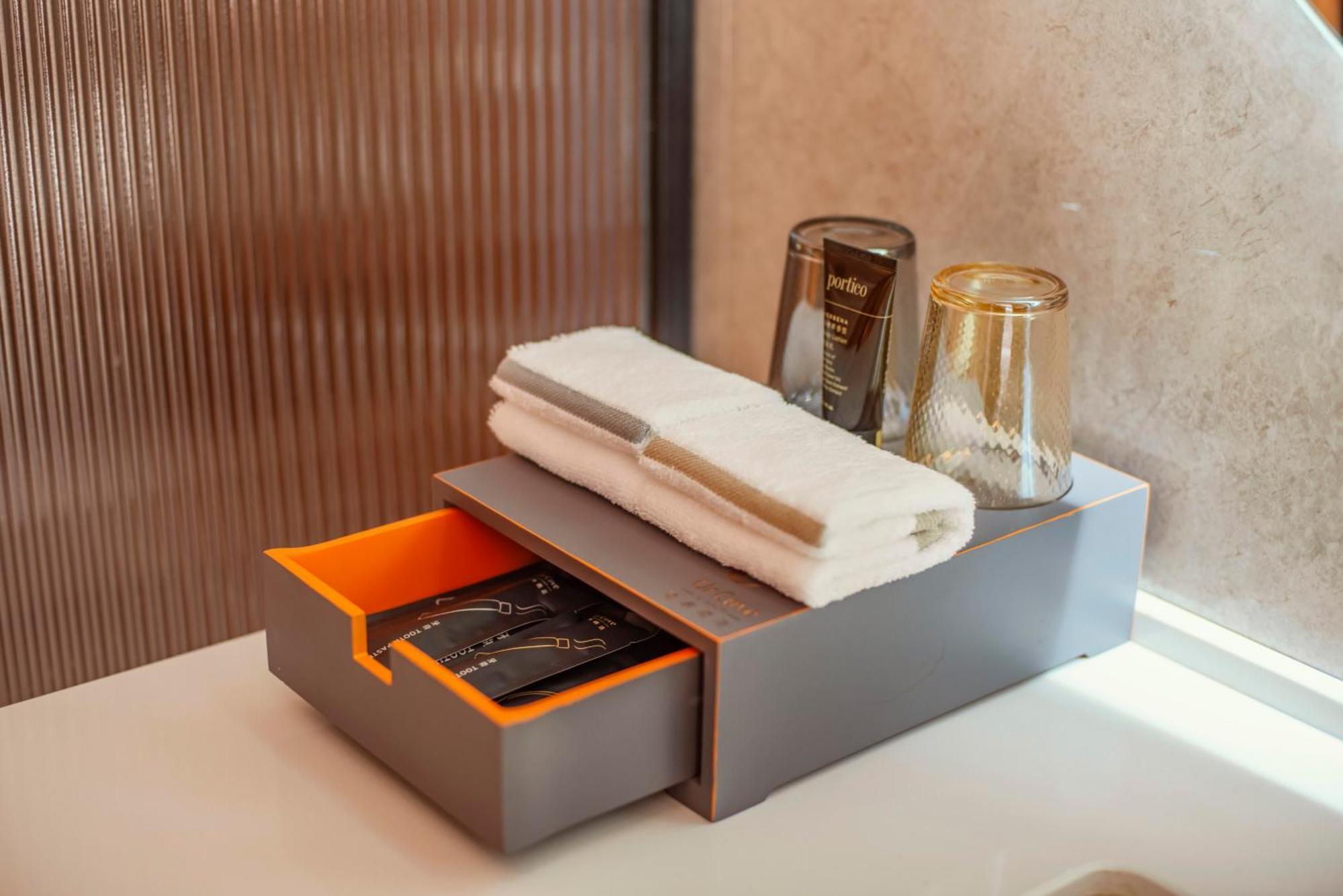 Urcove By Hyatt Futian Cbd Hotel Shenzhen Bagian luar foto